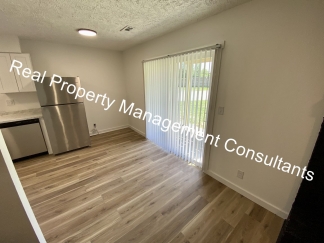 Renovated 2 Bedroom with Patio