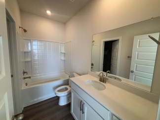 Fantastic Newly Built 4 Bed Smart-Home Fayetteville! 4 Miles to UofA Campus!