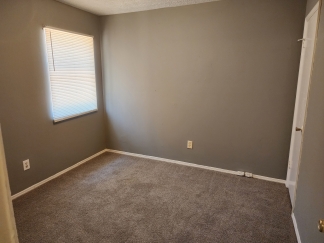 128 Cardinal Ln