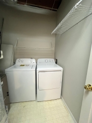 4-Bedroom 2.5-Bathroom Townhouse located in Bentonville, AR ** MOVE IN SPECIAL!!!!**