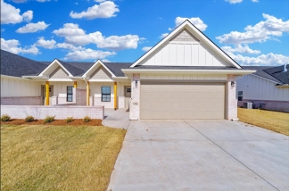 *Beautiful New Duplexes in Goddard School District*- First Month FREE !