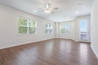 Campus Edge Townhomes~ Brand NEW -5 MIN WALK TO CAMPUS! 3 BED 3 BATH- FAYETTEVILLE AR