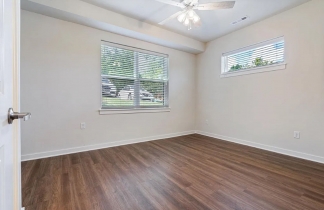 Campus Edge Townhomes~ Brand NEW -5 MIN WALK TO CAMPUS! 3 BED 3 BATH- FAYETTEVILLE AR