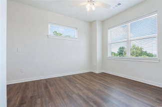 Campus Edge Townhomes~ Brand NEW -5 MIN WALK TO CAMPUS! 3 BED 3 BATH- FAYETTEVILLE AR