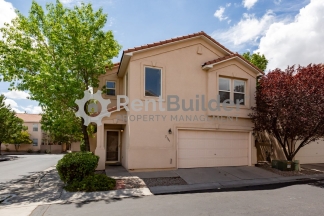 ******Just Reduced!  SPRING SPECIAL! $300 OFF RENT!*******