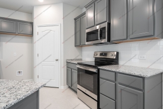 Spacious 3 Bed, 2 Bath in Prime Location — 1605 Sqft