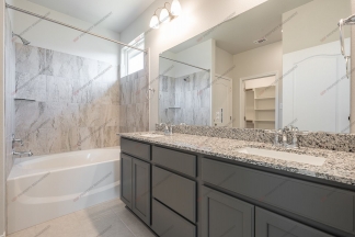 Spacious 3 Bed, 2 Bath in Prime Location — 1605 Sqft