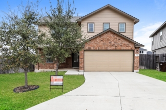 Spacious 4-Bedroom Gem with 2.5 Baths in San Antonio – 2,324 Sq Ft of Comfort at 2935 Thackery Groove