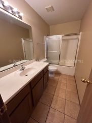 READY FOR YOU! 3 bed 2 bath duplex in GREAT location!