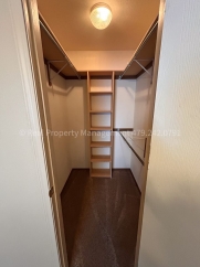 READY FOR YOU! 3 bed 2 bath duplex in GREAT location!