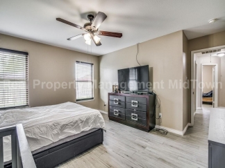 Stylishly Updated 3-Bedroom Home with Modern Touches & Prime Location!