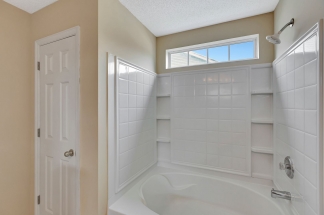 SPACIOUS HOME IN CUL-DE-SAC