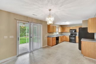 SPACIOUS HOME IN CUL-DE-SAC