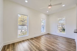 Luxury Living in the Heart of Atlanta – 3-Story Townhome Work, Play & Ride