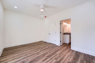 Luxury Living in the Heart of Atlanta – 3-Story Townhome Work, Play & Ride
