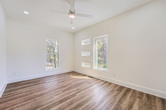 Luxury Living in the Heart of Atlanta – 3-Story Townhome Work, Play & Ride
