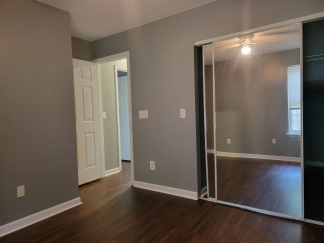 Modern Comfort Meets Convenience! - 3bdrm 2 bth Fence/Garage