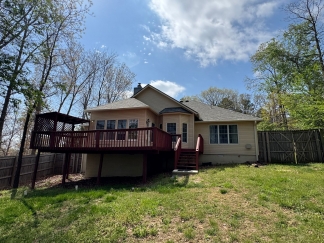 BEAUTIFUL 3 Bedroom 2 Bath Home in Bella Vista