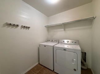 ***SUMMER SPECIAL $500 off the first month's rent!! *** Charming 3-Bedroom Home in Cedar Point HOA Community – Perfect for Outdoor Living and Family Comfort!