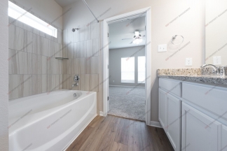 4-Bedroom Home in Temple – Fridge Included!