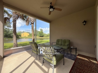 Fully Furnished 4BR/3BA Townhome in Gated Wesley Chapel Community