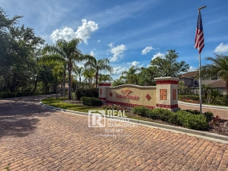 Fully Furnished 4BR/3BA Townhome in Gated Wesley Chapel Community