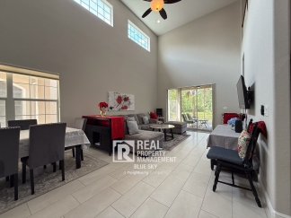 Fully Furnished 4BR/3BA Townhome in Gated Wesley Chapel Community