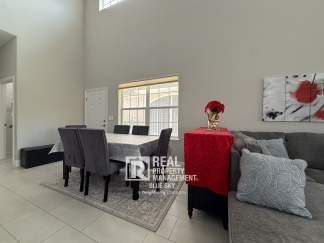 Fully Furnished 4BR/3BA Townhome in Gated Wesley Chapel Community