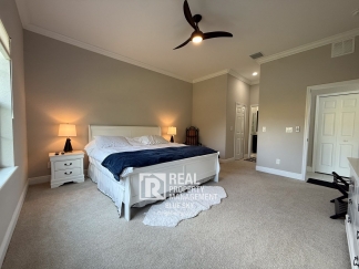 Fully Furnished 4BR/3BA Townhome in Gated Wesley Chapel Community