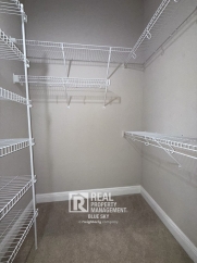 Fully Furnished 4BR/3BA Townhome in Gated Wesley Chapel Community