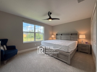 Fully Furnished 4BR/3BA Townhome in Gated Wesley Chapel Community