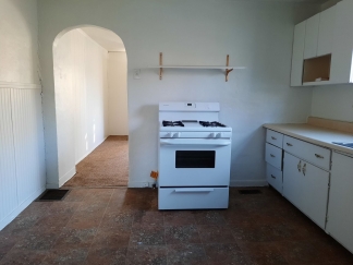 1 BR 1 BA APT with Water/Sewer Included (SECTION 8 APPROVED)