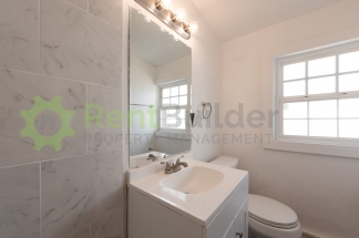PERFECT HOME FOR STUDENTS OR PROFESSORS IN THE UNM AREA!!