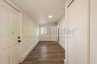 PERFECT HOME FOR STUDENTS OR PROFESSORS IN THE UNM AREA!!
