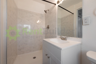 PERFECT HOME FOR STUDENTS OR PROFESSORS IN THE UNM AREA!!