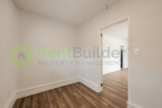 PERFECT HOME FOR STUDENTS OR PROFESSORS IN THE UNM AREA!!