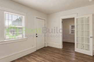 PERFECT HOME FOR STUDENTS OR PROFESSORS IN THE UNM AREA!!