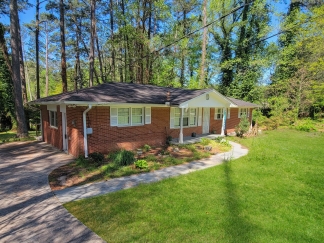 Spacious 3BR Ranch in Prime Atlanta Location!