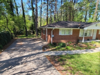 Spacious 3BR Ranch in Prime Atlanta Location!