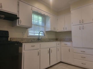 Spacious 3BR Ranch in Prime Atlanta Location!