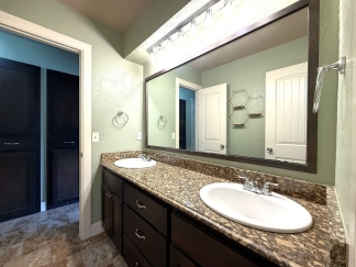 Minutes from Tinker AFB – Cozy 3BR Home with Garage & Security Features!