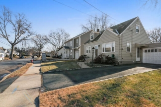 2592 Hamilton Ter, Union, NJ 07083