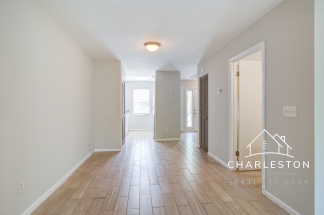 15 Townpark Ln Apt C - Available Now!