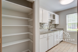 15 Townpark Ln Apt C - Available Now!