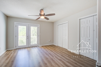 15 Townpark Ln Apt C - Available Now!