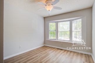15 Townpark Ln Apt C - Available Now!