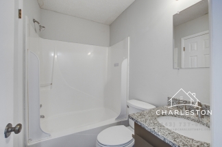 15 Townpark Ln Apt C - Available Now!