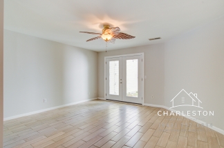 15 Townpark Ln Apt C - Available Now!