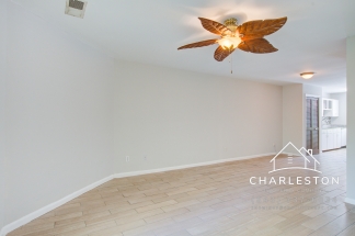 15 Townpark Ln Apt C - Available Now!