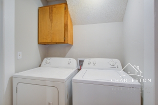 15 Townpark Ln Apt C - Available Now!
